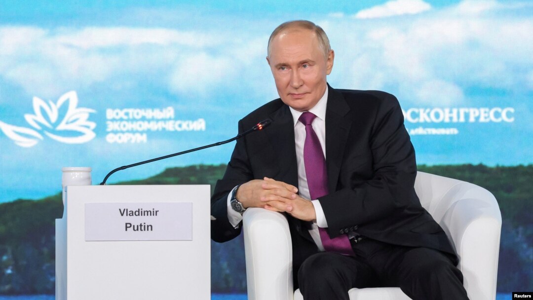 Tổng thống Nga Vladimir Putin tham dự phiên họp toàn thể của Diễn đàn Kinh tế phương Đông tại Vladivostok, Nga, ngày 5/9/2024.