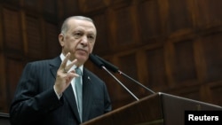 Cumhurbaşkanı Erdoğan dün partisinin grup toplantısındaki konuşmasında, Hatay Büyükşehir Belediyesi Başkanlığı seçimiyle ilgili AK Parti lehine kesin karar verildiğini söyledi.