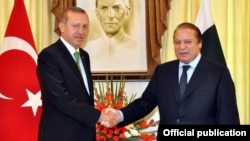 پاکستان اور ترکی کے وزرائے اعظم 