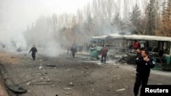 터키 중부 카이세리에서 17일 버스가 차량폭탄 공격을 받았다.