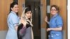 Remaja Perempuan Yang Ditembak Taliban Keluar dari Rumah Sakit di Inggris