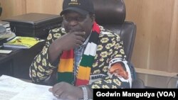Mike Bimha of Zanu PF urged journalists to attend the party's Central Committee meeting in Harare and other provinces.