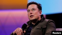 SpaceX owner and Tesla CEO Elon Musk speaks during an event at the E3 gaming convention in Los Angeles, California, U.S., June 13, 2019. (REUTERS/Mike Blake)