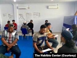 Suasana pelatihan kecakapan psiko-sosial melibatkan mantan narapidana terorisme di Poso, Sulawesi Tengah. (Foto: The Habibie Center)