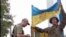 Binh sĩ Ukraine vui mừng khi tiến vào Lyman.