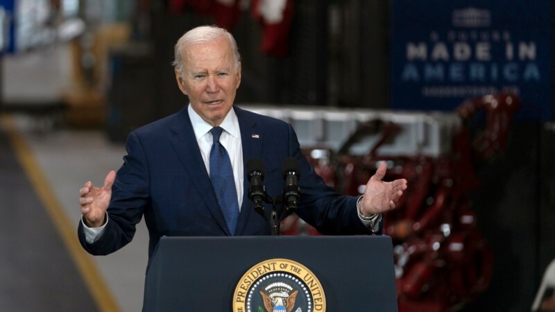 Biden Goes West on 3-State Tour as Midterm Elections Near