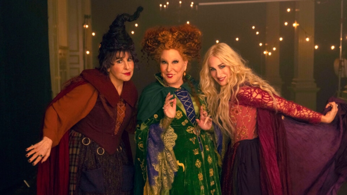 Film “Hocus Pocus 2” Kembali Hadir Setelah 30 Tahun