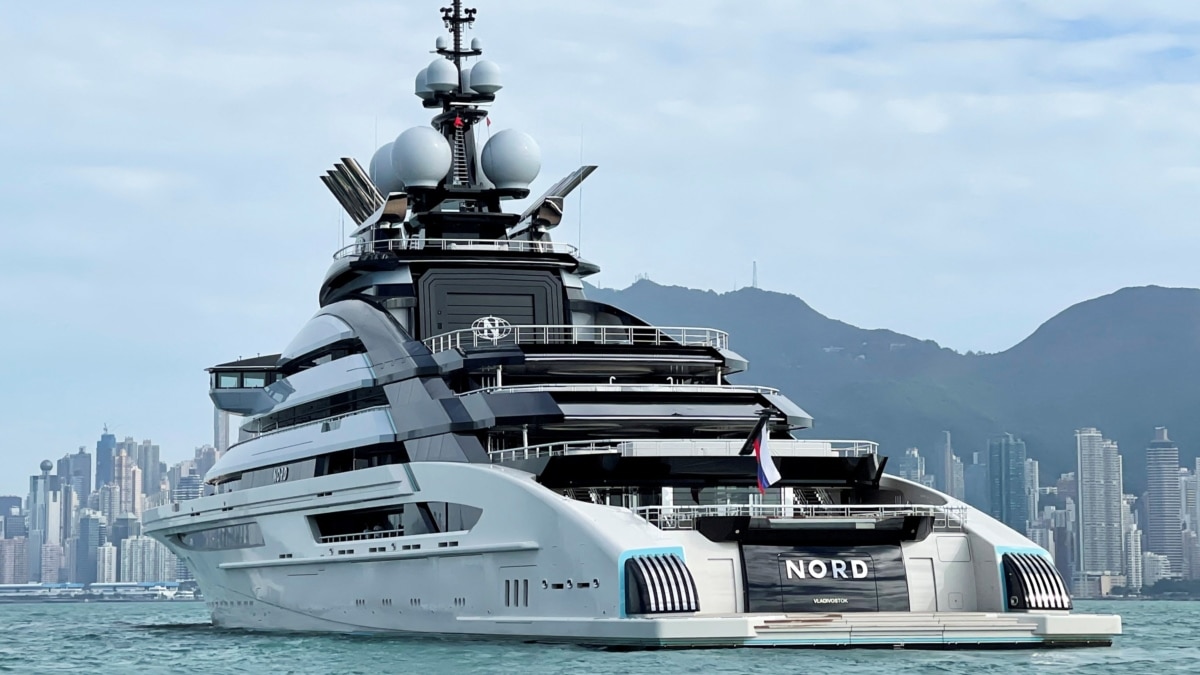 mexican billionaire yacht seattle