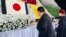 প্রয়াত শিনজো আবে’র রাষ্ট্রীয় অন্ত্যেষ্টিক্রিয়ায় বাংলাদেশের পক্ষ থেকে পররাষ্ট্রমন্ত্রী আব্দুল মোমেন শ্রদ্ধা জানাচ্ছেন। 