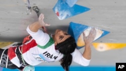 Iranska penjačica Elnaz Rekabi na takmičenju u Južnoj Koreji.