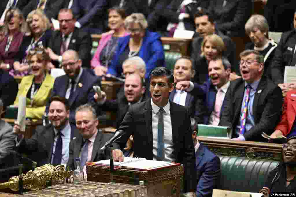Britain&#39;s Prime Minister Rishi Sunak speaks during Prime Minister&#39;s Questions in the House of Commons in London.