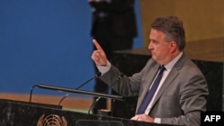 اقوام متحدہ میں یوکرین کے سفیر سرگئی کسلٹسیا جنرل اسمبلی کے ایک اجلاس کے دوران خطاب کر رہے ہیں، فوٹو اے ایف پی۔ 10 اکتوبر 2022