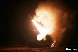Запуск ракеты класса "земля - земля" в ходе совместных американо-южнокорейских военных учений, 5 октября 2022 года