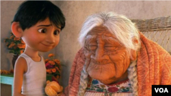 ARCHIVO - La actriz mexicana que dio voz al personaje principal de 'Mamá Coco' vista esta captura de fotograma del film de Disney y Pixar, falleció en la víspera de año nuevo México. 