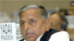 རྒྱ་གར་གྱི་འགོ་ཁྲིད་མུ་ལ་ཡེམ་སེང་དགུང་ལོ་༨༢ལ་དགོངས་པ་རྫོགས་ཡོད་པ།