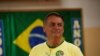 El presidente y candidato presidencial de Brasil, Jair Bolsonaro, vota durante la segunda vuelta de las elecciones presidenciales, en Río de Janeiro, Brasil, el 30 de octubre de 2022.