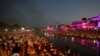 Kota Suci Ayodhya Pertahankan Rekor Menyalakan 1,5 Juta Lampu Minyak