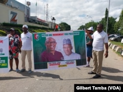 Poster du candidat du parti travailliste Peter Obi et son colistier à Abuja, Nigeria, le 24 septembre 2022.