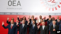 Participantes de la 52ª Asamblea General de la OEA en Lima, Perú, el 6 de octubre de 2022.