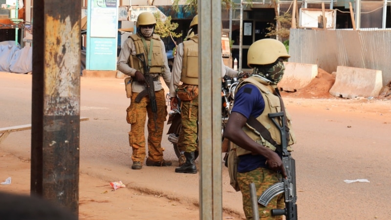 Six civils tués lors d'une attaque dans le centre du Burkina