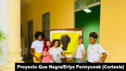 El proyecto ¡Qué Negra! ofrece productos naturales para el cabello rizo y organiza eventos dedicados a elevar la cultura afro en Cuba. [Cortesía]