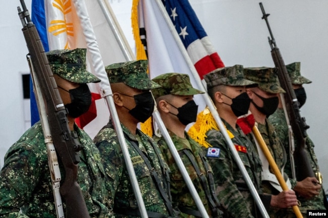 美國、菲律賓、日本和韓國在菲律賓達義市舉行聯合軍演開幕式。 （2022年10月3日）