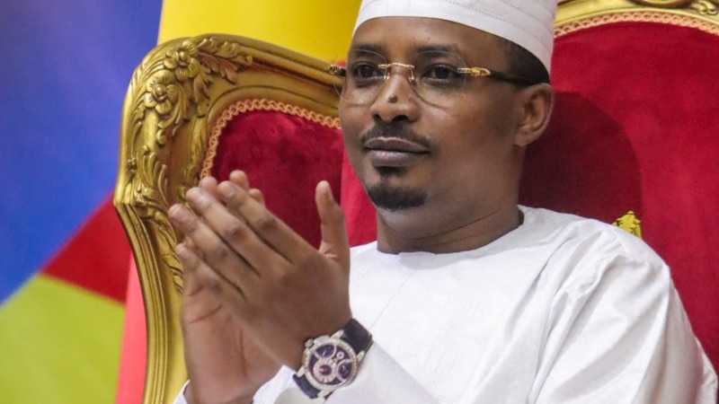 Après les rebelles, le chef de la junte tchadienne gracie 259 manifestants