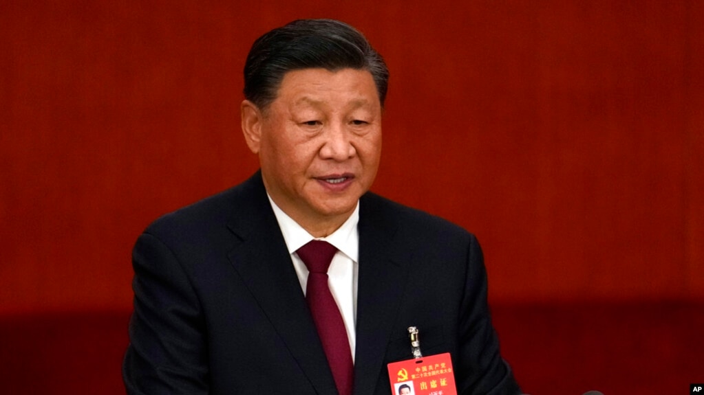 中国领导人习近平在2022年二十大开幕式上讲话(photo:VOA)