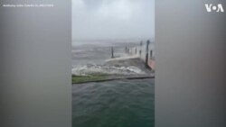 Waves Batter Fort Myers as Hurricane Ian Strikes 