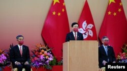 香港特首李家超在慶祝中國國慶的晚宴上講話。 （2022年10月1日）