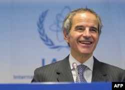 Rafael Grossi, Direktur Jenderal Badan Energi Atom Internasional (IAEA) berbicara dalam konferensi persnya setelah pertemuan Dewan Gubernur IAEA di kantor pusat badan tersebut di Wina, Austria pada 22 November 2023. (Foto: AFP)