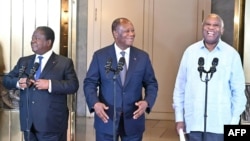 De gauche à droite, l'ancien président ivoirien Henri Konan Bédié, l'actuel chef de l'État Alassane Ouattara et l'ex-président Laurent Gbagbo.