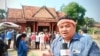 Rithysen News journalist Sok Oudom is seen in this screenshot from a livestream in Cambodia's Kampong Chhnang Province on May 12, 2020.