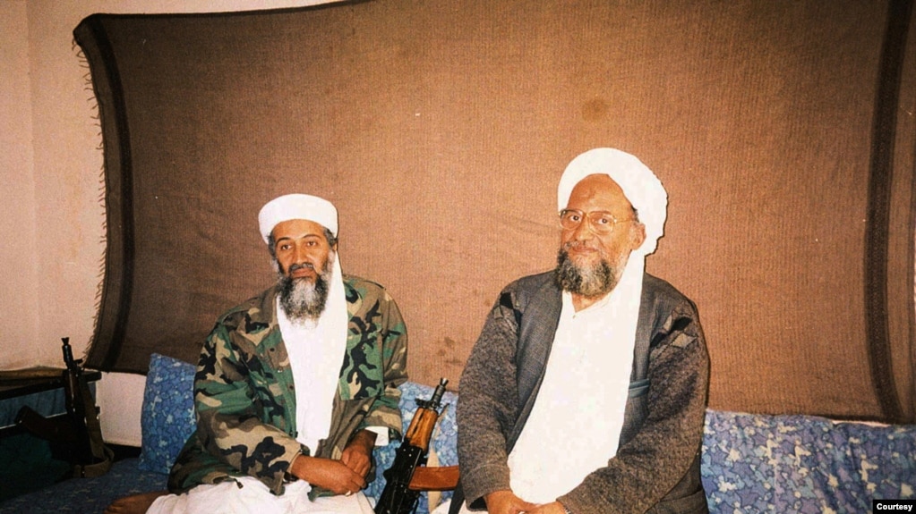 基地组织头目本拉登与扎瓦西里（右）资料照。(photo:VOA)