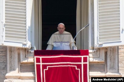 Pope's Canada visit 'doesn't heal' wounds of Indigenous survivors