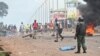Des manifestations contre la junte paralysent Conakry