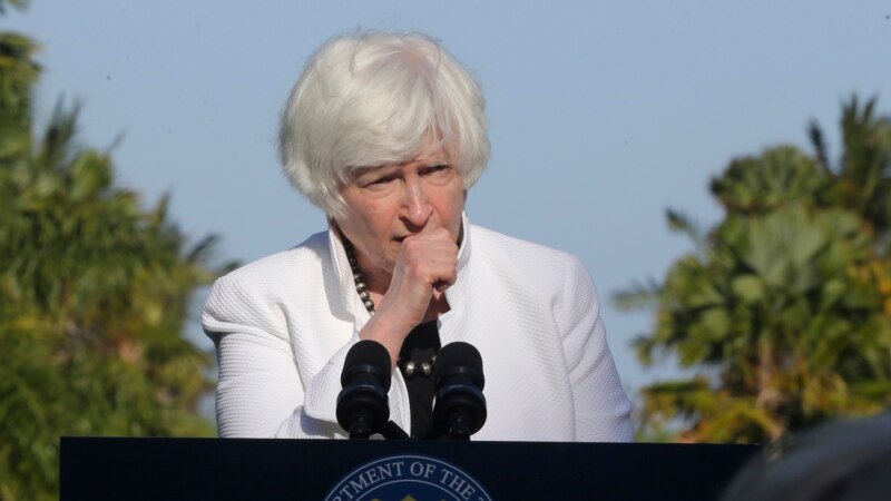 Yellen impulsa plan para limitar precio del petróleo ruso en mercados globales