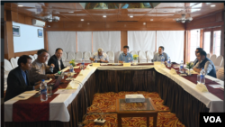 གཏན་འཇགས་ཐབས་ཇུས་འཆར་འགོད་ཚོགས་ཆུང་གི་ཚོགས་འདུ་ཐེངས་གཉིས་པ།