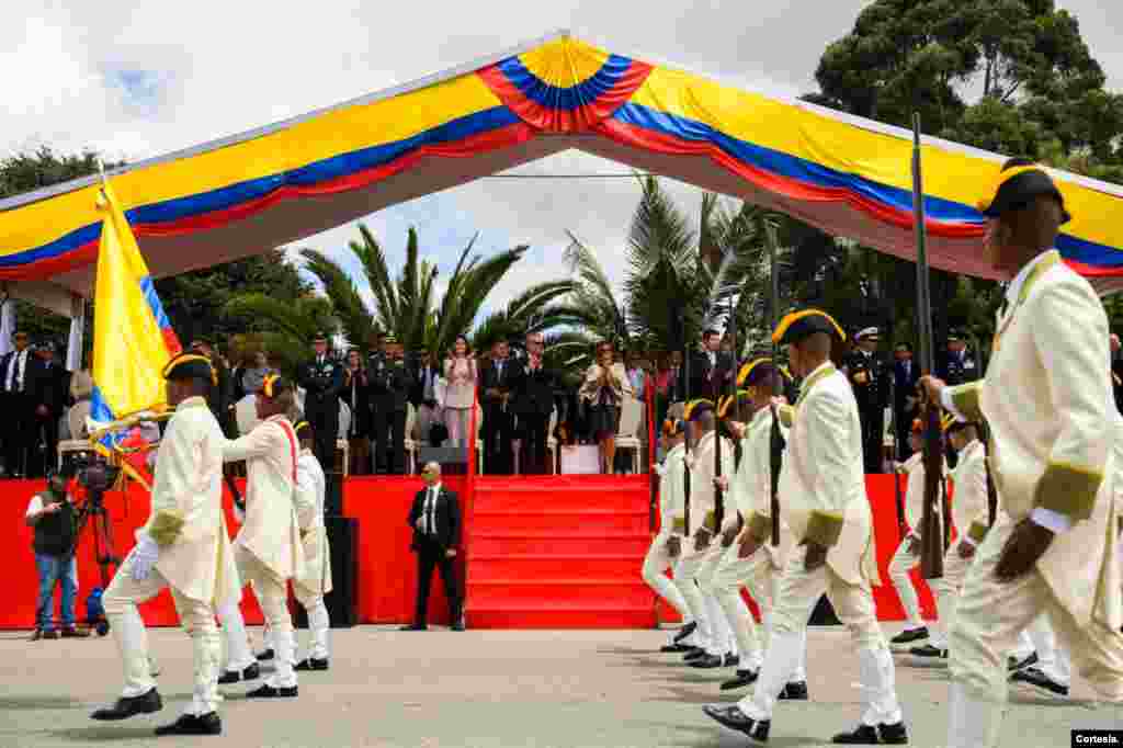 En Fotos Colombia conmemora su independencia con desfile militar