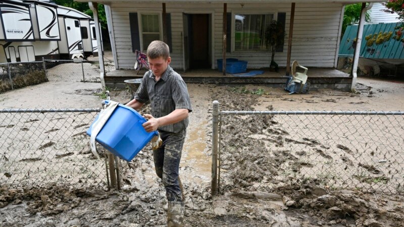 Some US Residents Begin Cleanup After Deadly Floods