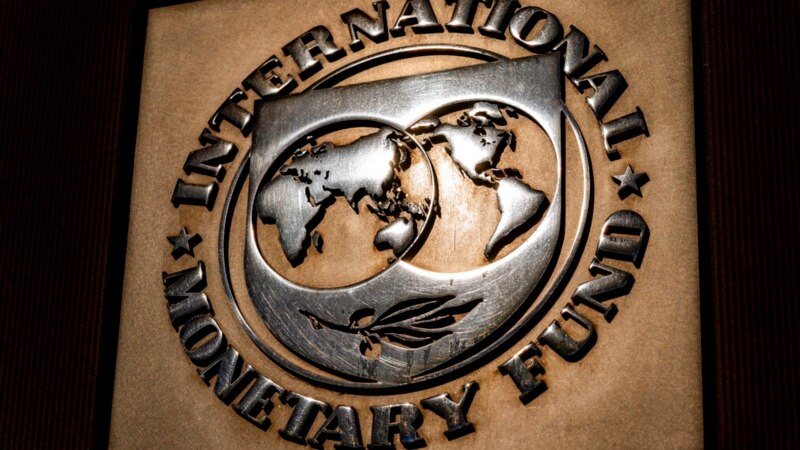 El FMI rebaja previsión de crecimiento mundial y advierte de amenaza de una recesión