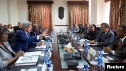 美國國務卿克里5月1日與非洲埃塞俄比亞、烏干達、肯尼亞等國外交部長會面。