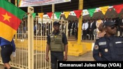 Place des Fêtes dans la ville de Bamenda, au Cameroun, le 30 mai 2018. (VOA/Emmanuel Jules Ntap)