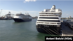 Los cruceros Zaandam y Rotterdam, de la compañía subsidiaria Carnival, atracaron este jueves al Puerto Everglades en Fort Lauderdale (Florida) con varios pasajeros con coronavirus.