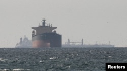 یک کشتی ترابری در نزدیکی تنگه هرمز (آرشیو)