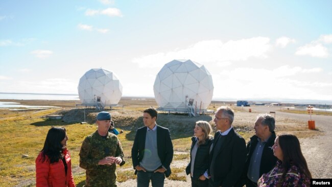 Sistemet e radarëve NORAD në komunitetin arktik Nunavut, Kanada