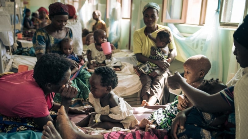 L'hôpital de Rutshuru, terminus des combattants blessés et des enfants affamés