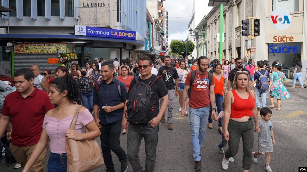 ¿Qué debates actuales hay sobre derechos humanos y migración?