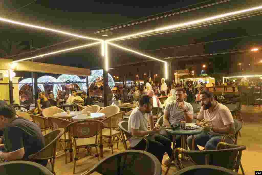 Most of the public garden in front of Abdeen Palace, a royal residence turned museum and presidential base, was razed last year to make way for this outdoor food court in Cairo, August 7, 2022. (Hamada Elrasam/VOA) 