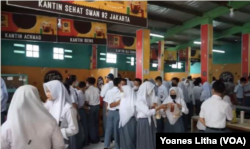 Komisioner KPAI, Retno Listyarti memaparkan dokumentasi Pengawasan Kantin SMPN di Jakarta Utara, dalam tangkapan layar.